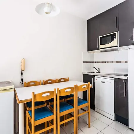 Selection 2 Bedrooms 7 People Saint-Raphael (Var)